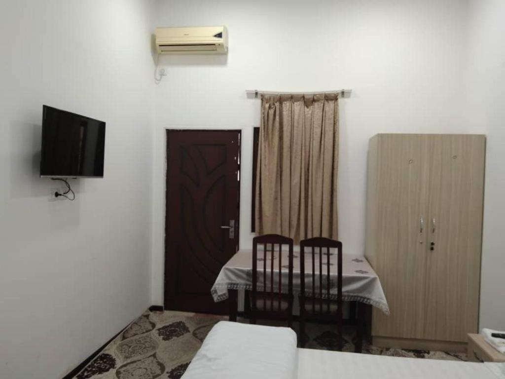 Kamal Hotel Tasjkent Buitenkant foto